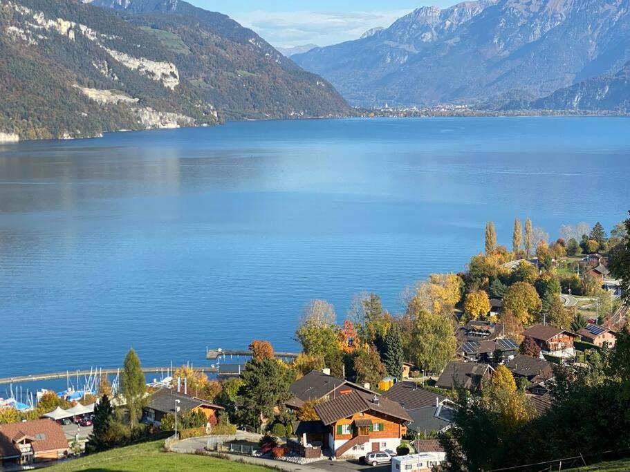 Herrlicher Blick Auf Berge Und See Faulensee Eksteriør billede
